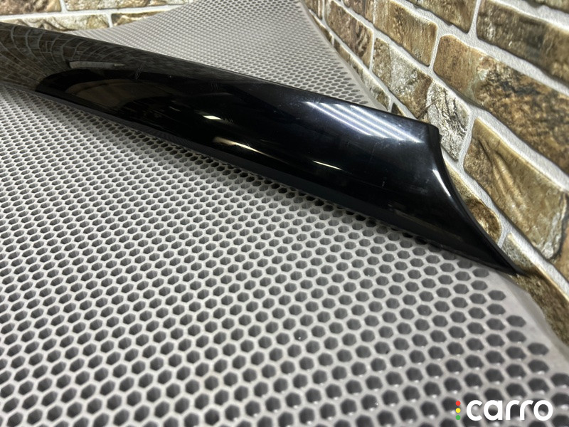 J8A2-025A53-A Накладка стойки лобового стекла Land Rover Range Rover Velar 2019г. - фото №4