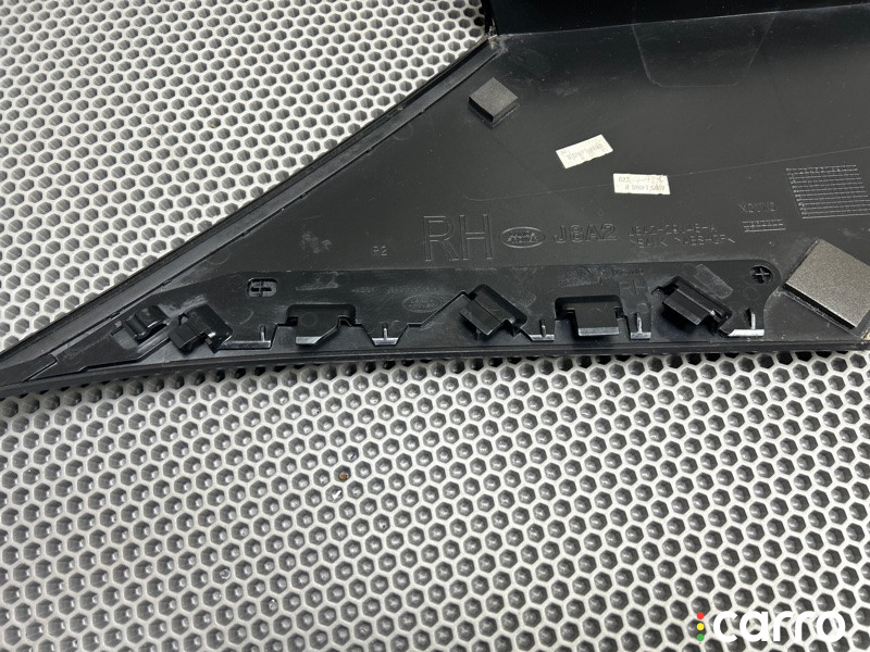J8A2-29148-A Накладка на стойку кузова Land Rover Range Rover Velar 2019г. - фото №9