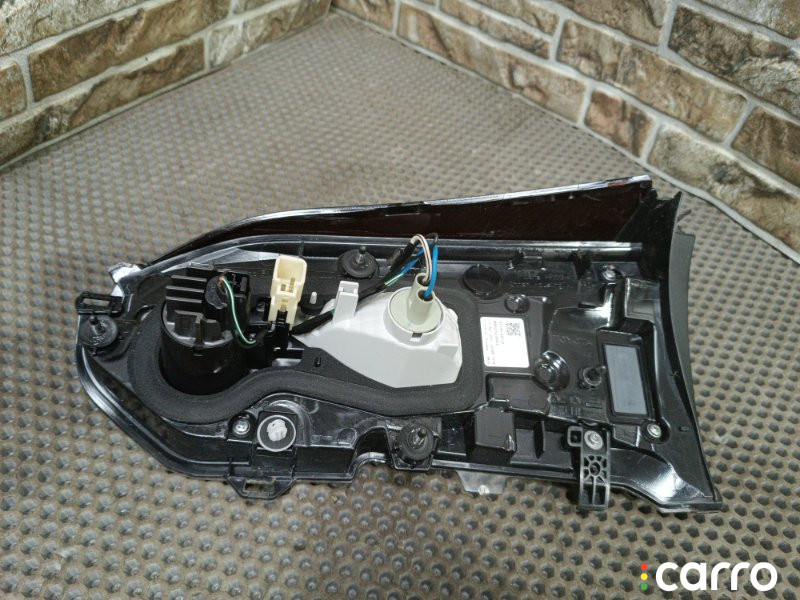 8159042121 Фонарь задний внутренний Toyota RAV4 2021г. - фото №4