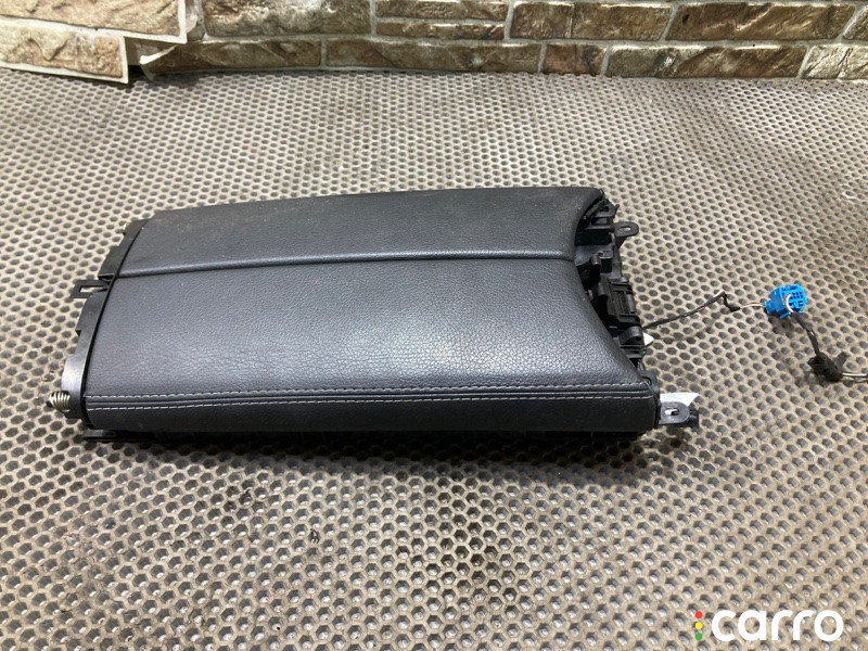 A2056800796 Консоль между сидений Mercedes-Benz C-class 2015г. - фото №1