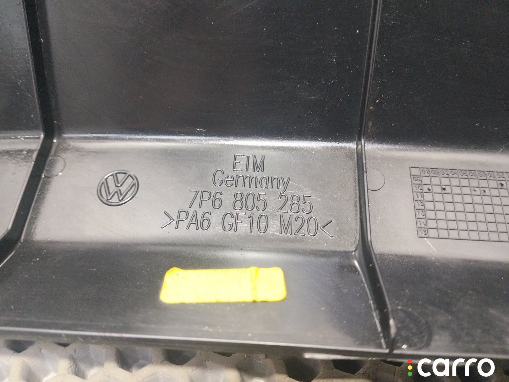 7P6805285 Декоративная крышка двигателя Volkswagen Touareg 2011г. - фото №7