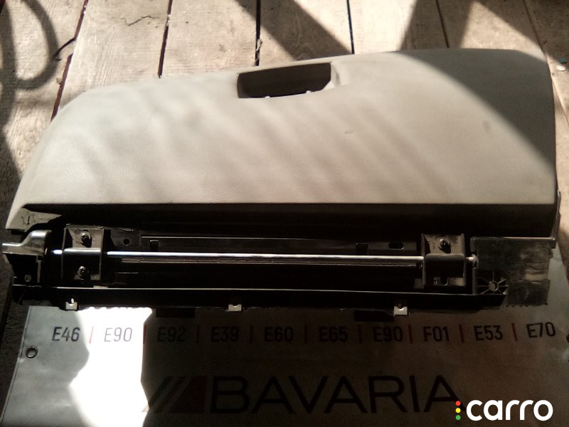 51167063516 Бардачок BMW 5 series 2003г. - фото №2