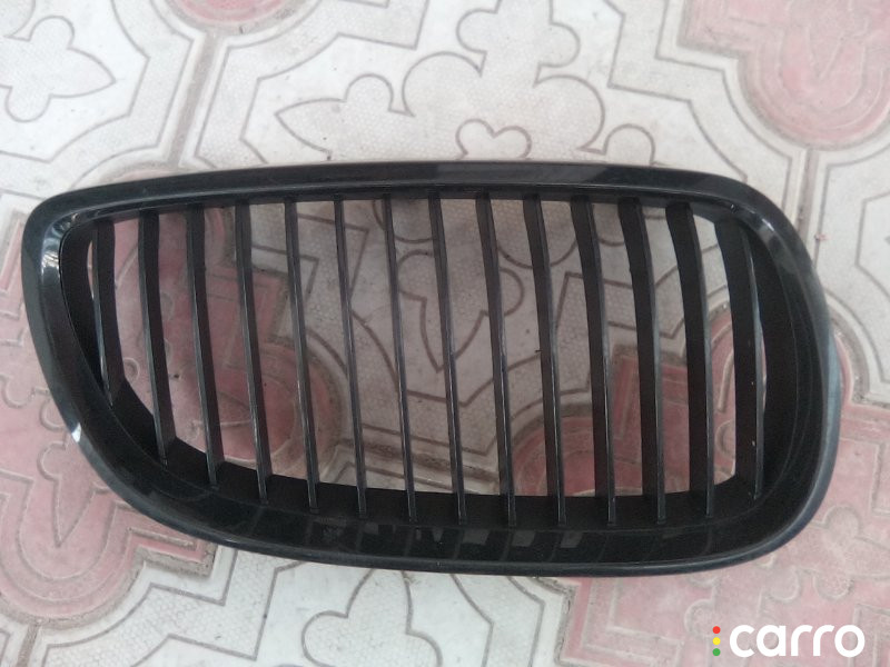51137157278 Решетка радиатора BMW 3 Series 2006г. - фото №2