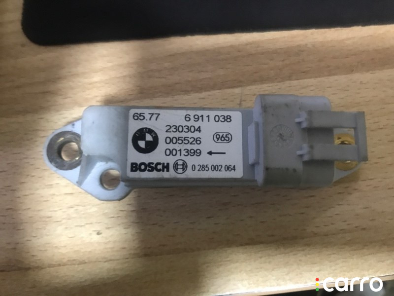 65776911038 Датчик удара SRS BMW X5 2004г. - фото №1