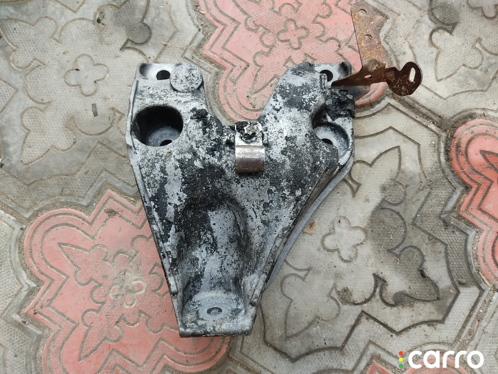 22116797831, 22116789093 Кронштейн двигателя BMW 335 2014г. - фото №1