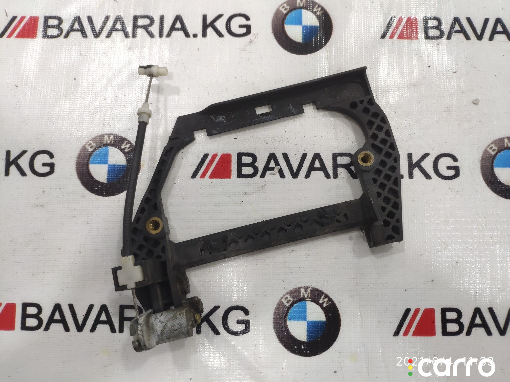 51228245346 Опора наружной ручки двери BMW 740i 2000г. - фото №1