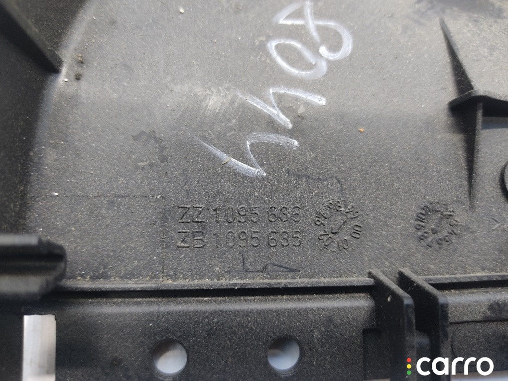 32311095635 Кожух рулевой колонки BMW X5 1999г. - фото №2
