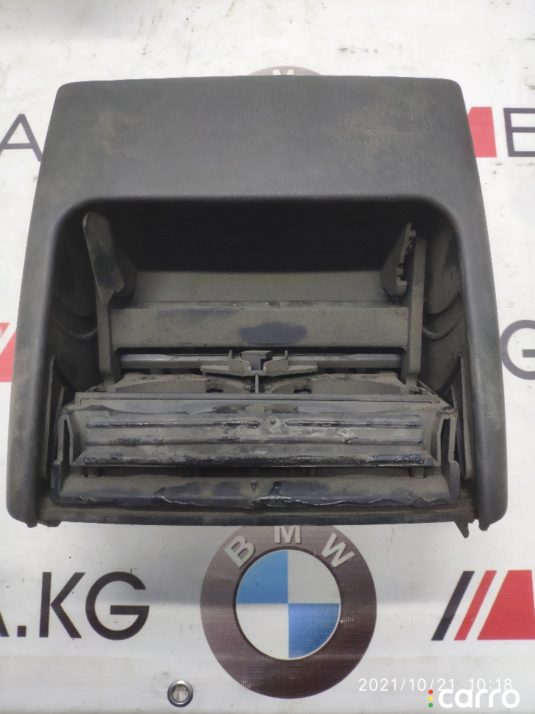 51167077955 Подстаканник в центральной консоли BMW X5 1999г. - фото №1