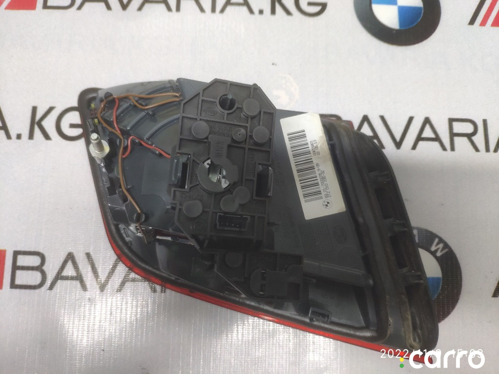 63217203226 Фонарь на багажной двери BMW 550i 2013г. - фото №3
