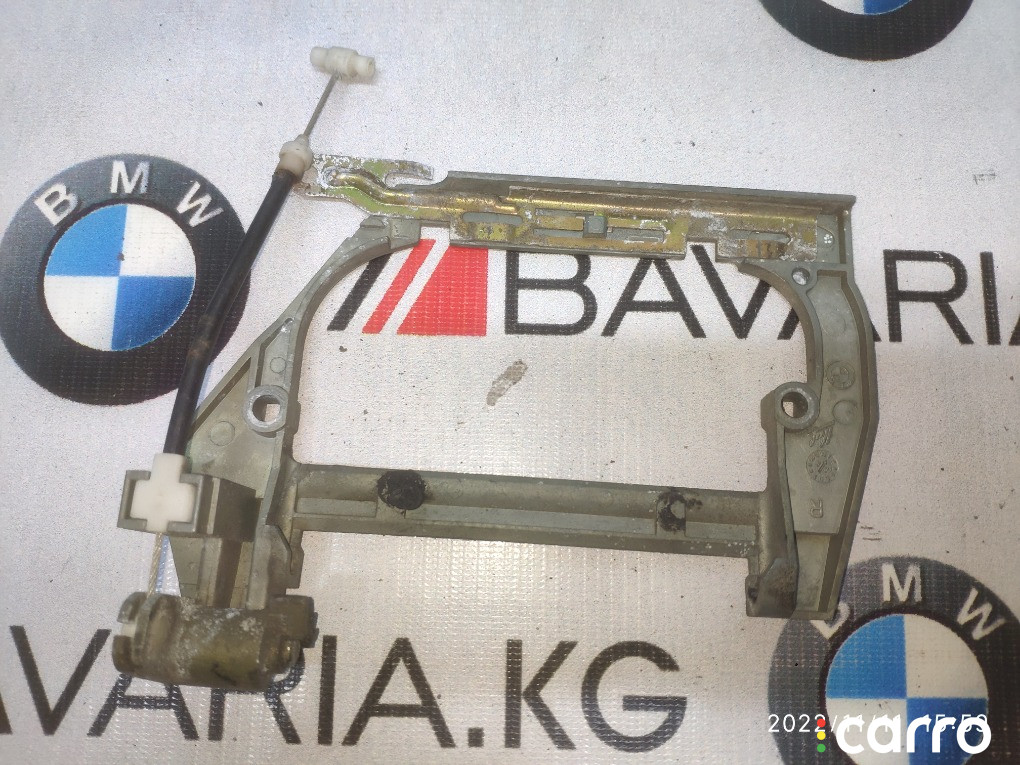 51228245346 Опора наружной ручки двери BMW 740iL 1998г. - фото №2