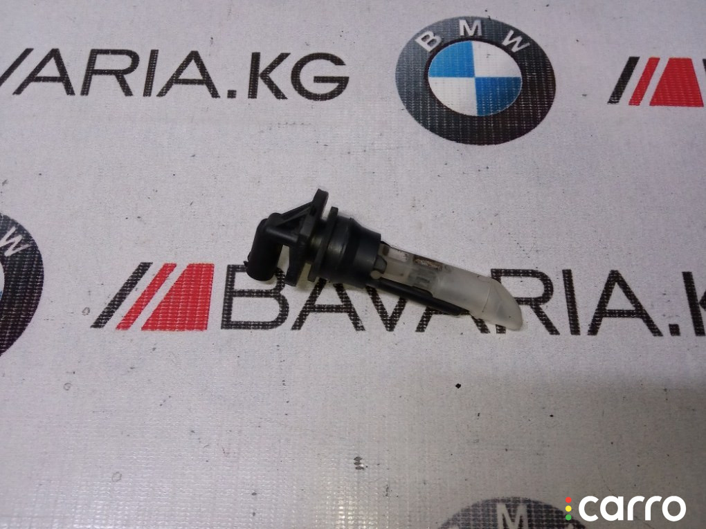 61318360459 Датчик уровня бачка омывателя BMW 740i 2000г. - фото №1
