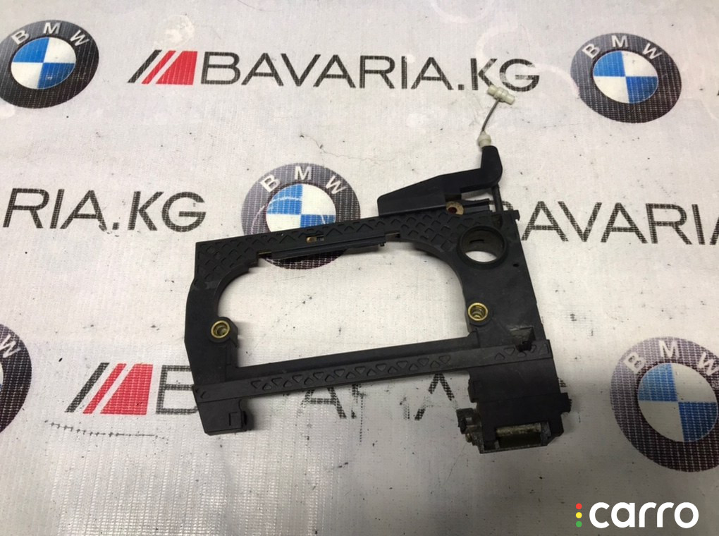 51218245344 Опора наружной ручки двери BMW 740i 2000г. - фото №1