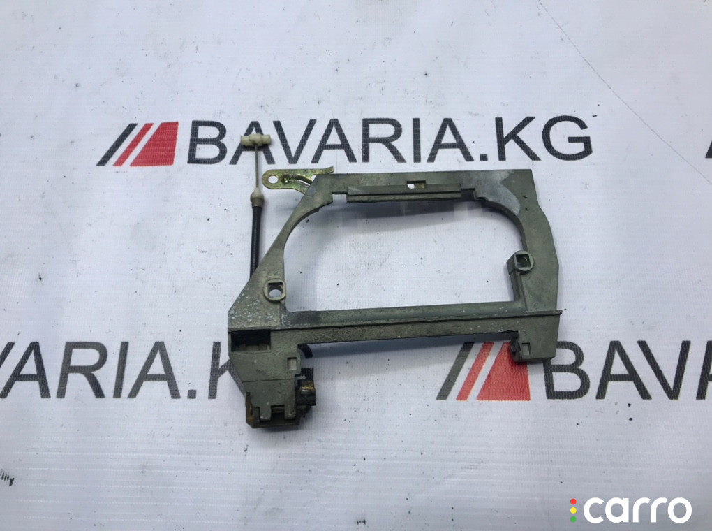 51228245345 Опора наружной ручки двери BMW 7 Series 1994г. - фото №1