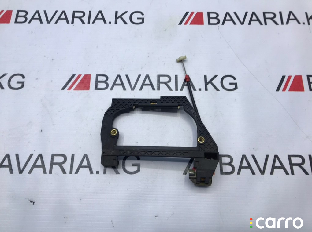 51228236646 Опора наружной ручки двери BMW 5 series 1999г. - фото №1