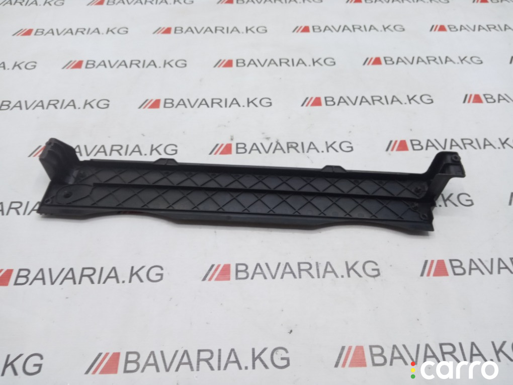 17118574000, 17117533539 Накладка радиатора BMW X5 2009г. - фото №1