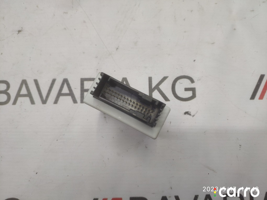 61319183233, 61319113064 Блок управления центральной консоли passive go BMW 550i 2007г. - фото №3