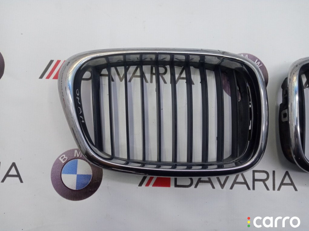 51138159316 Решетка радиатора к-т BMW 530 2003г. - фото №3