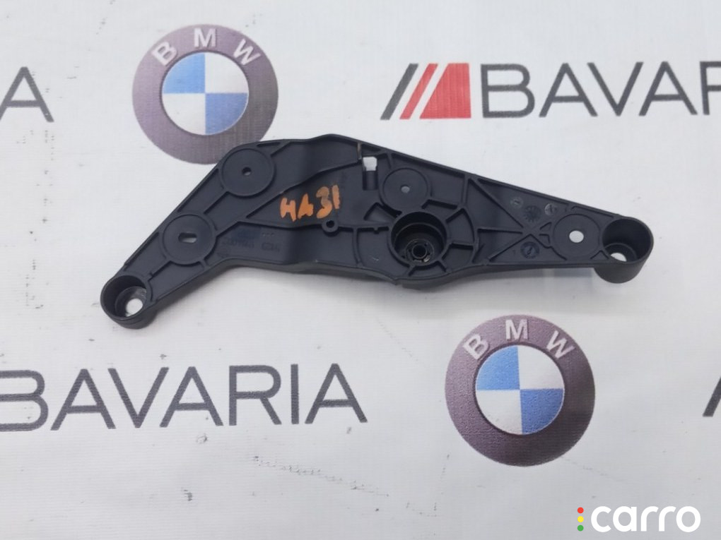 51239114002 Кронштейн ручки открывания капота BMW 535i 2012г. - фото №2