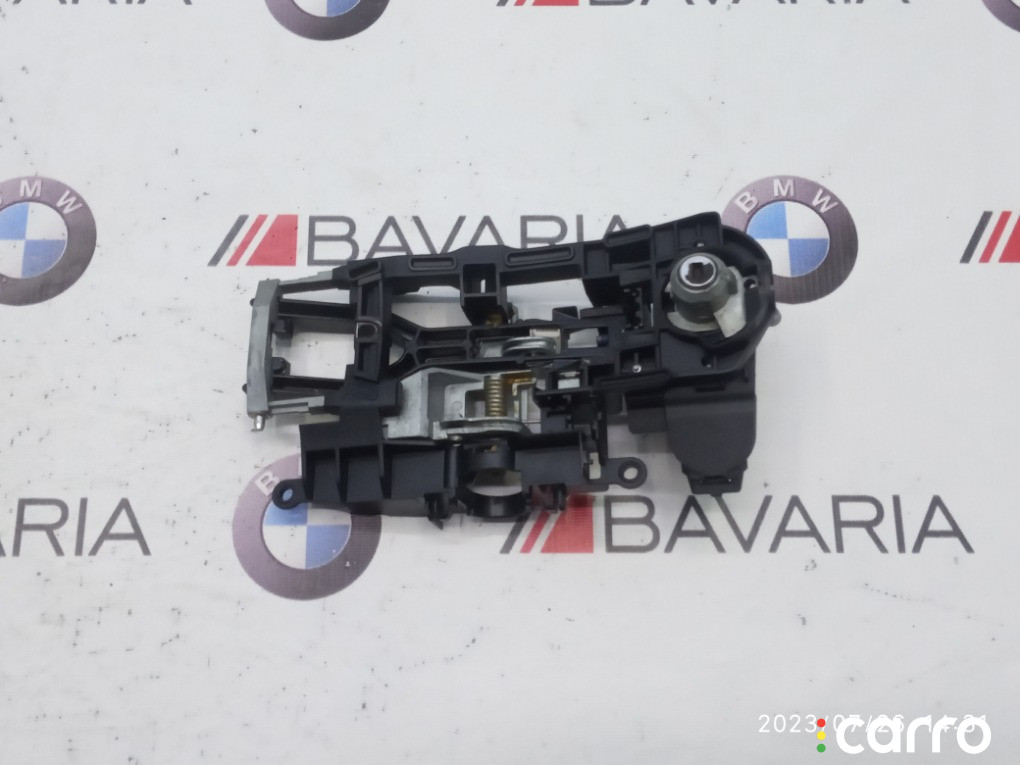 51217265083 Опора наружной ручки двери BMW 535i 2012г. - фото №1