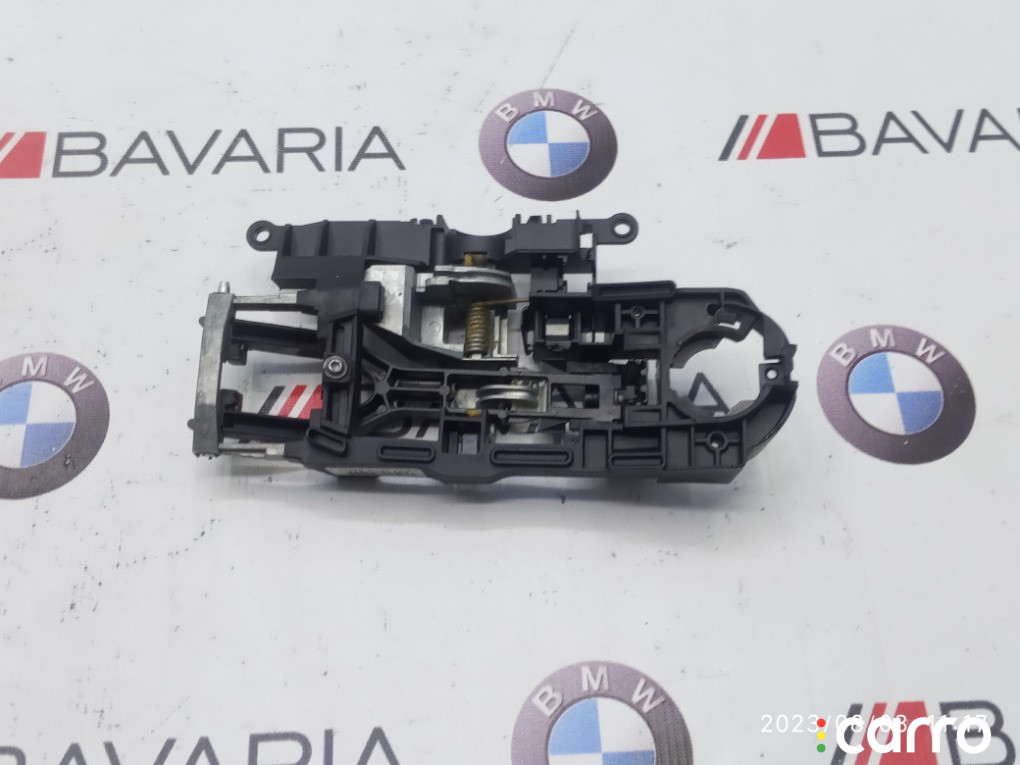 51217175732 Опора наружной ручки двери BMW 550i 2013г. - фото №1