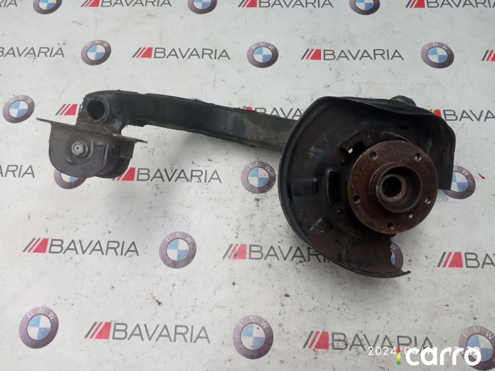 33326774778 Цапфа со ступицей в сборе BMW 330i 2002г. - фото №1