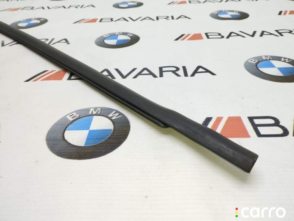 51337136966 Молдинг стекла двери BMW X5 2009г. - фото №3