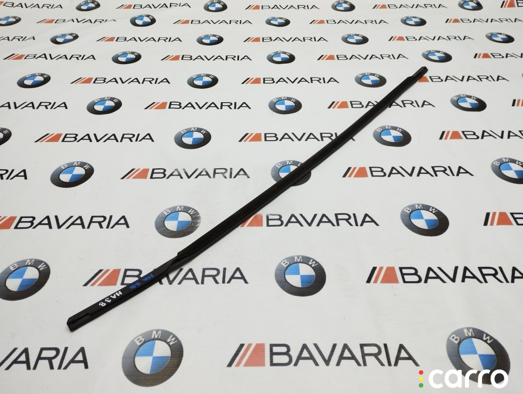51337136966 Молдинг стекла двери BMW X5 2009г. - фото №4