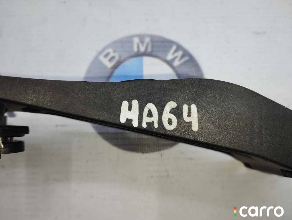 51437326365 Кронштейн ручки открывания капота BMW 328i 2013г. - фото №4