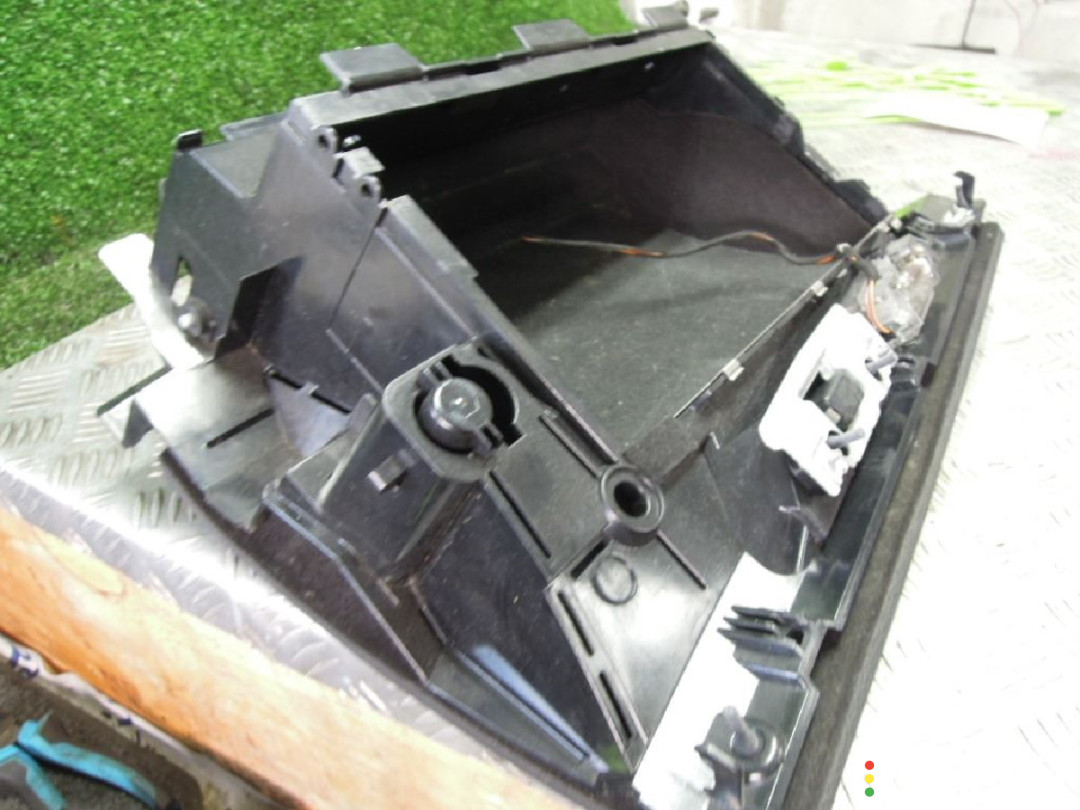 Бардачок BMW X3 E83 2009г. - фото №4