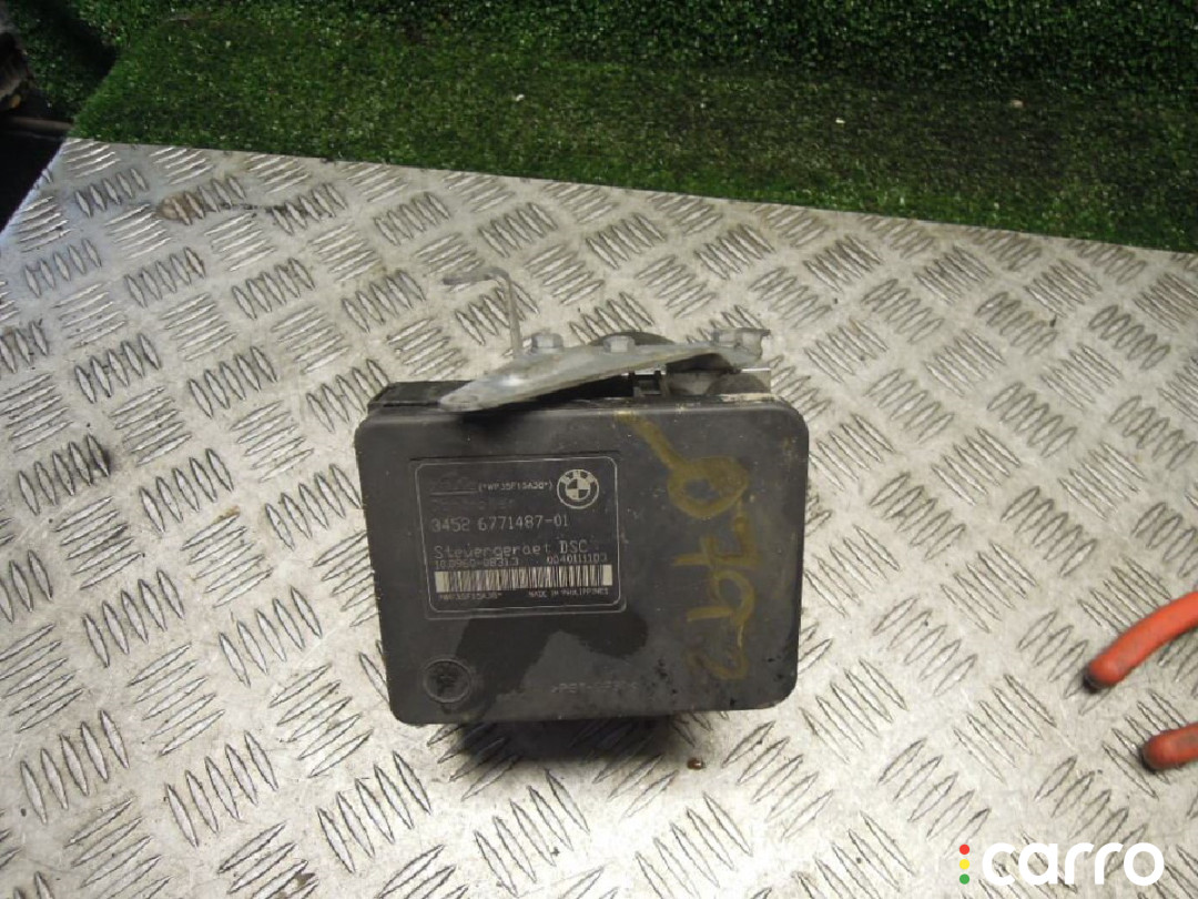 6771486 Блок ABS BMW 3 E90/E91/E92/E93 2005г. - фото №1