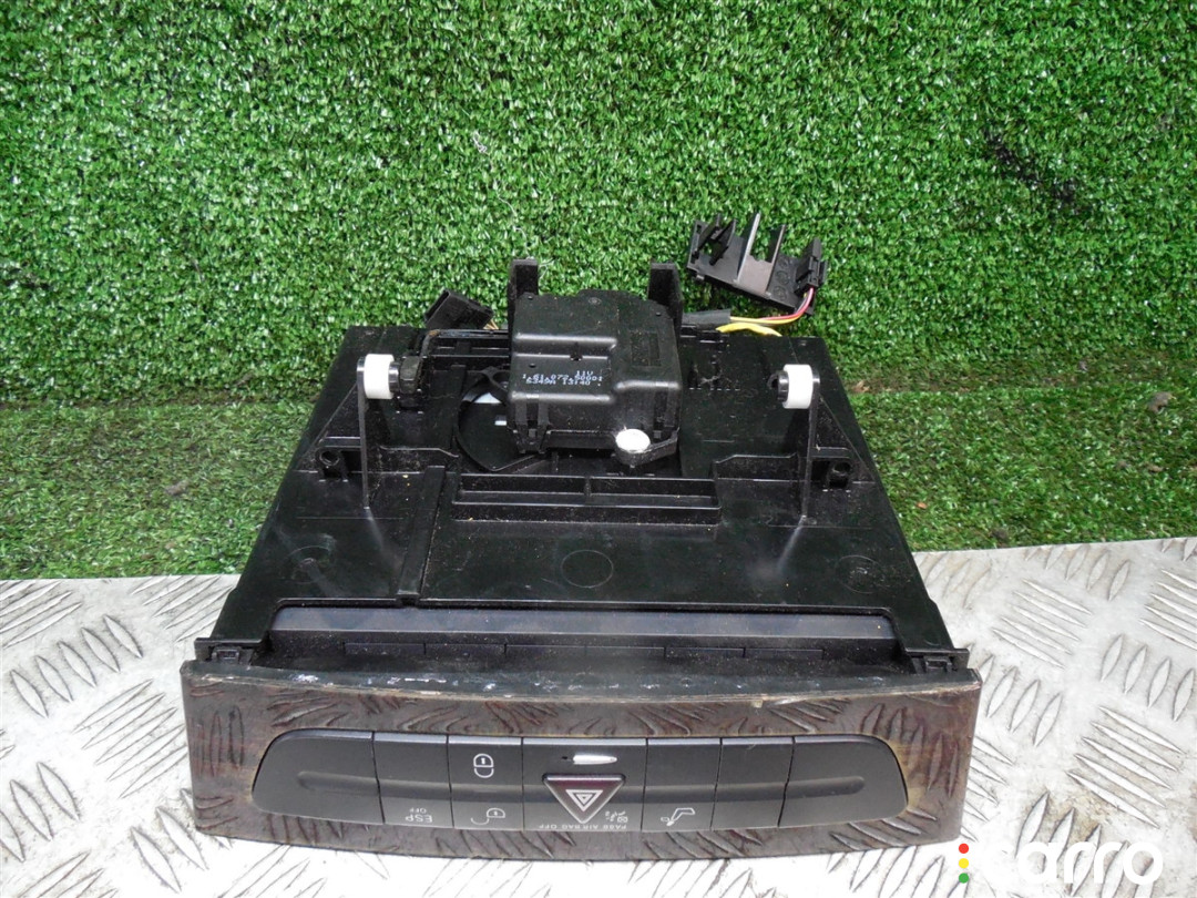Блок кнопок Mercedes E W211 2004г. - фото №4