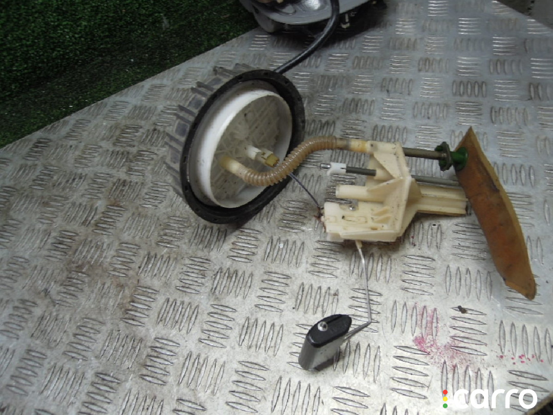 Датчик уровня топлива Hyundai Santa Fe 2011г. - фото №1