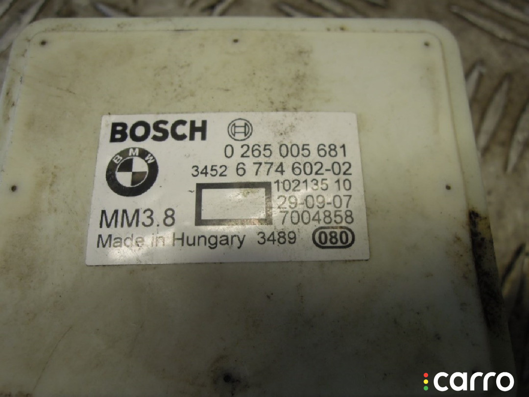6774602 Датчик ускорения BMW 5 E60/E61 2008г. - фото №2