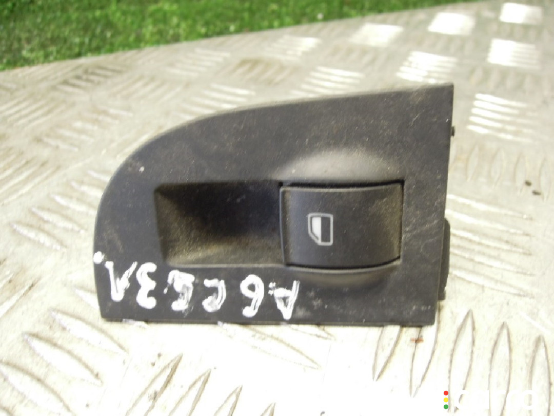 Кнопка стеклоподъемника AUDI A6 2002г. - фото №1