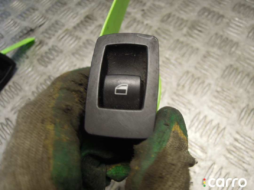 Кнопка стеклоподъемника BMW 3 E90/E91/E92/E93 2005г. - фото №1
