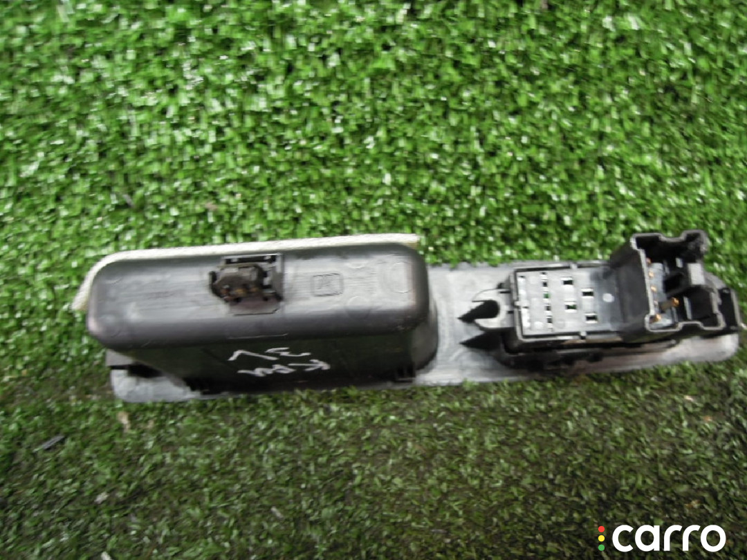 Кнопка стеклоподъемника Nissan Qashqai 2009г. - фото №8