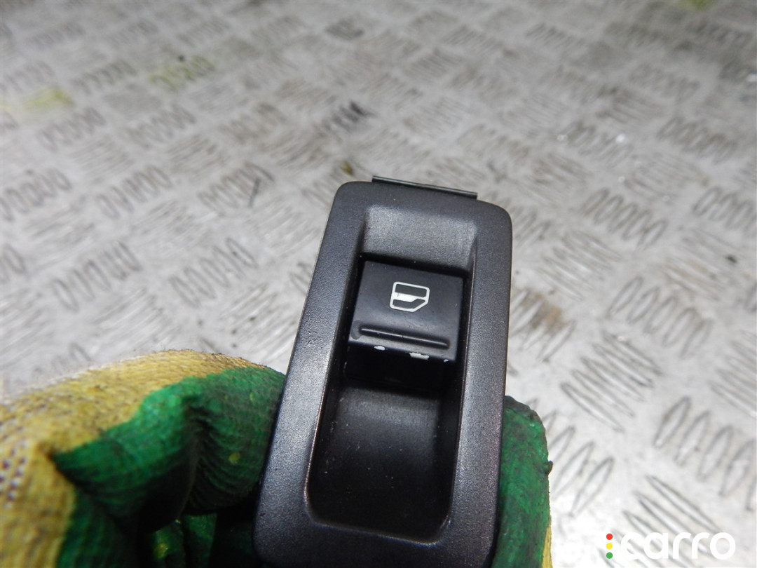 Кнопка стеклоподъемника Volkswagen Touran 2008г. - фото №1