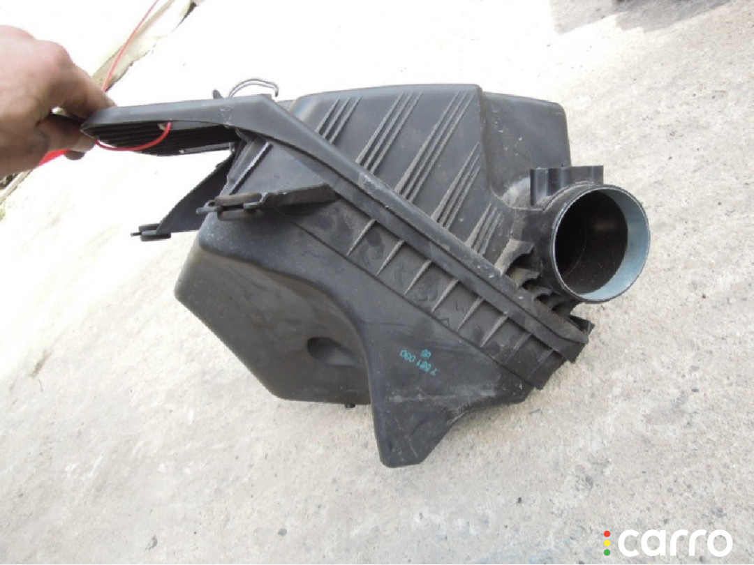 Корпус воздушного фильтра BMW 5 E60/E61 2004г. - фото №2