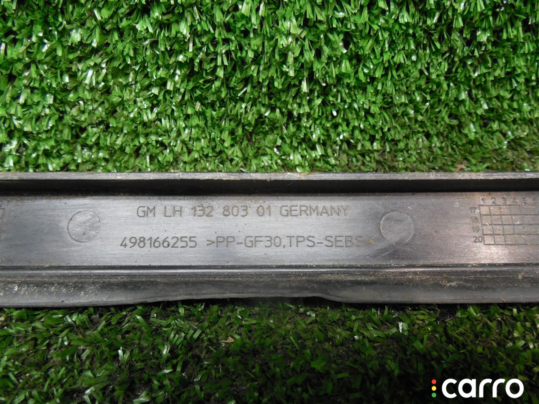 Молдинг стекла лобового Opel Astra J 2012г. - фото №3