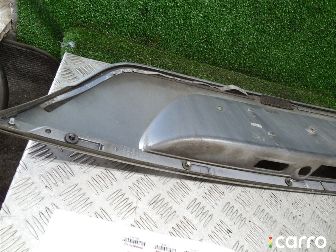 Накладка двери (крышки) багажника Mercedes E W211 2004г. - фото №6