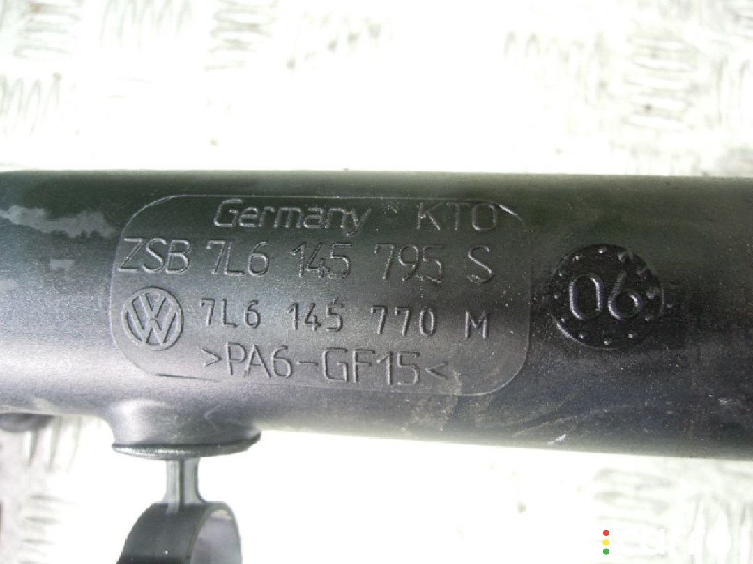 7L6145770M Патрубок интеркулера Volkswagen Touareg 2007г. - фото №9