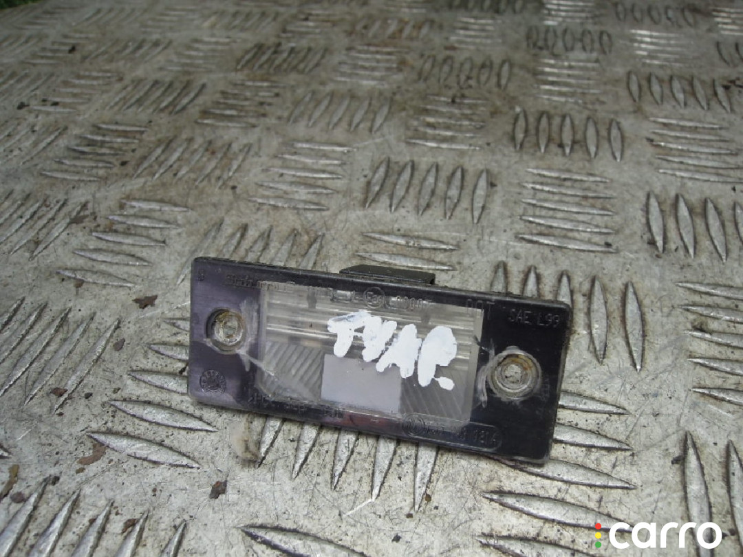 Подсветка номера Volkswagen Touareg 2007г. - фото №1