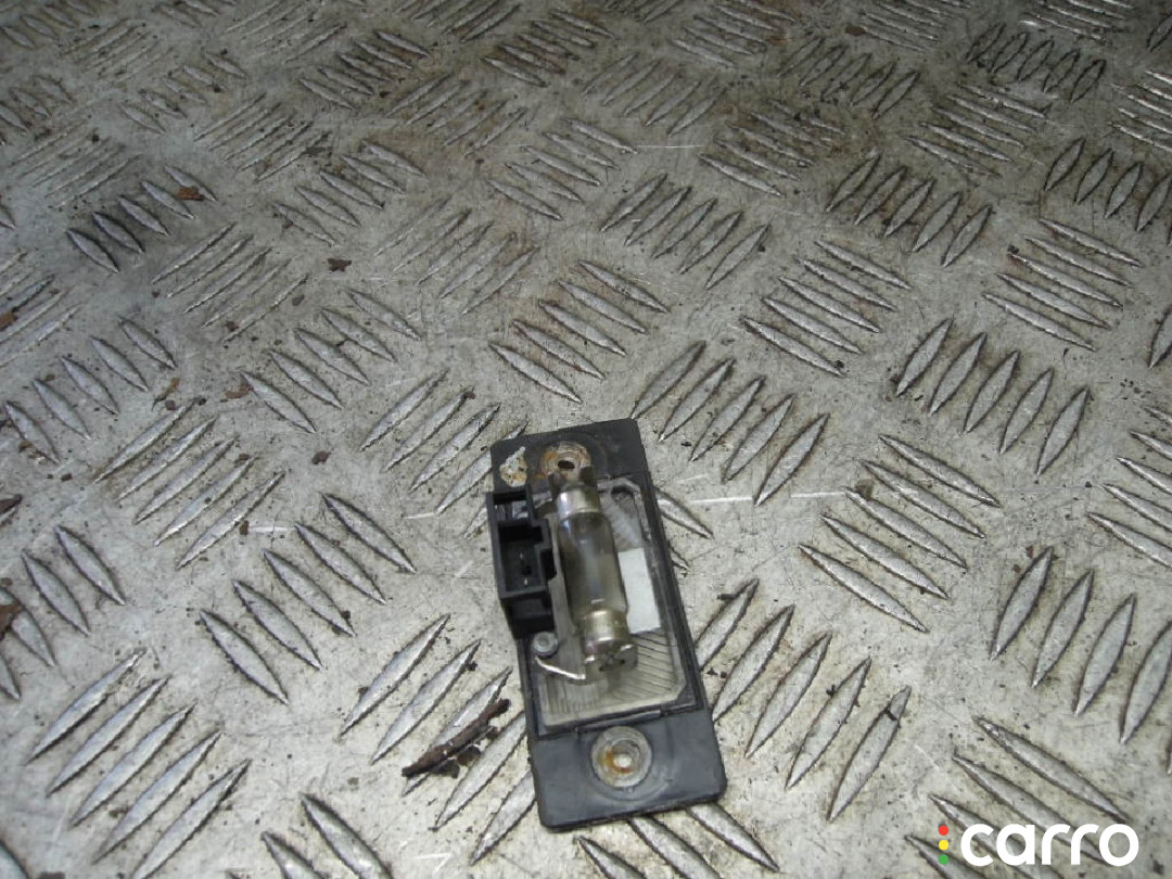 Подсветка номера Volkswagen Touareg 2007г. - фото №2