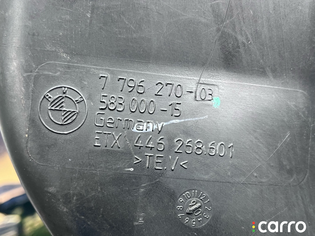 13717796270, 7796270 патрубок воздушного фильтра BMW 5 E60/E61 2005г. - фото №5