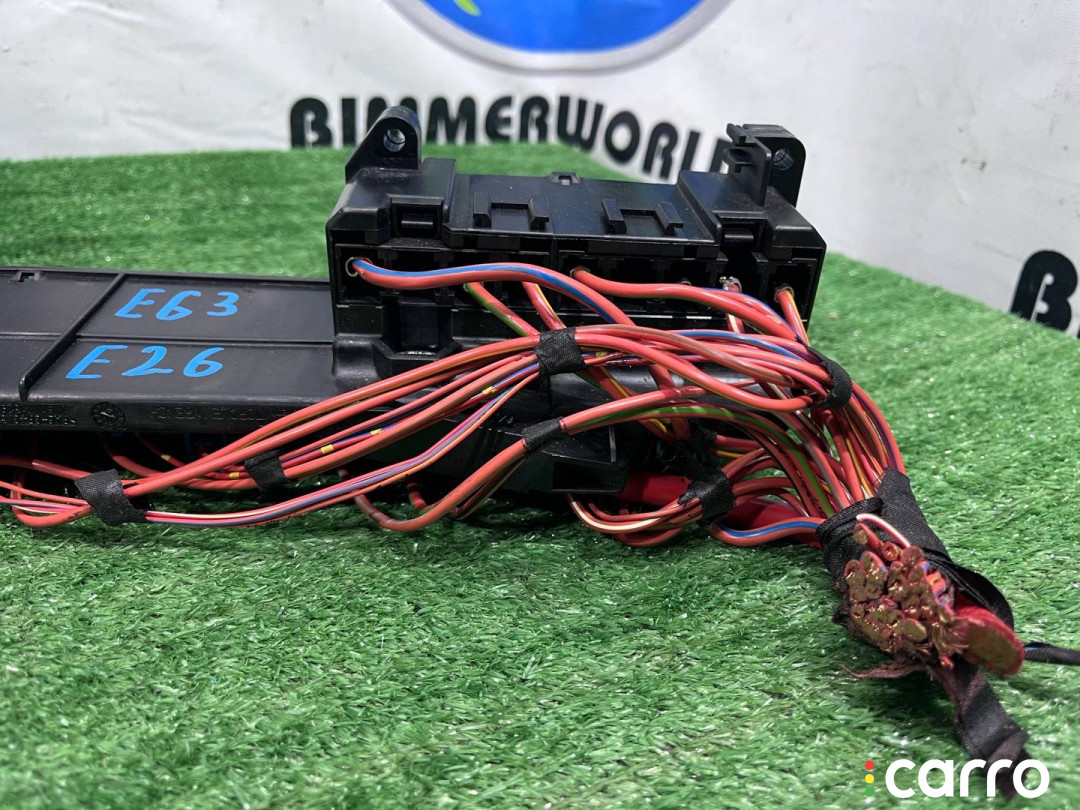 61146957330, 6957330, 61146932452, 6932452 Блок предохранителей BMW 6 E63/E64 2008г. - фото №8