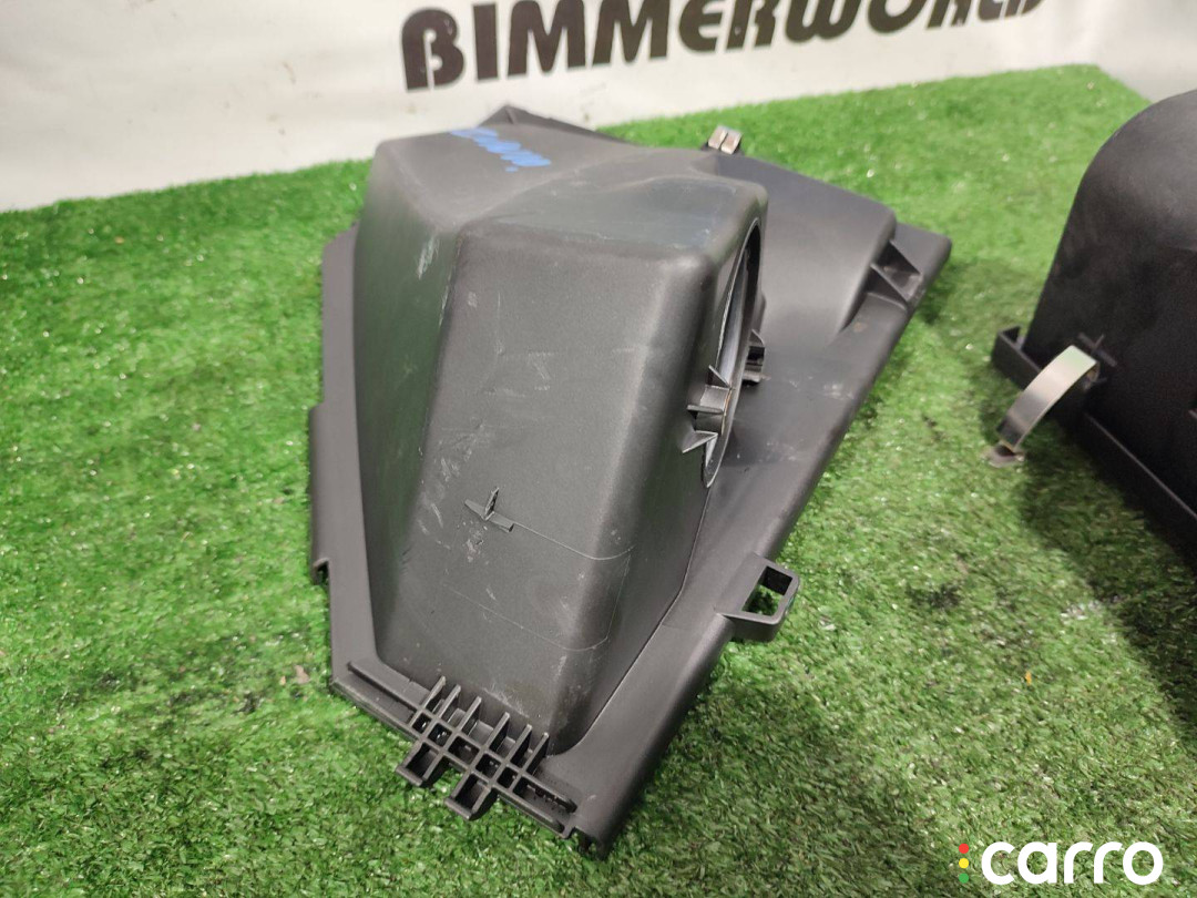 70315899, 70343574 Корпус воздушного фильтра BMW 3 E90/E91/E92/E93 2011г. - фото №2