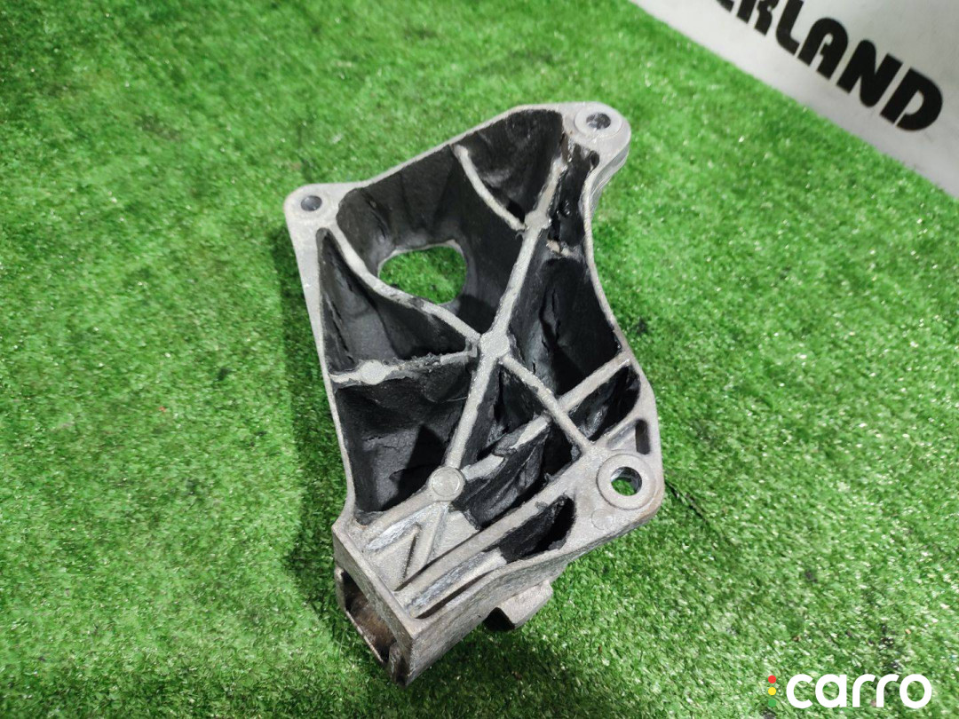22116781241, 6781241 кронштейн двигателя левый BMW 5 серия F10 F11 (Дорест.) 2010г. - фото №9