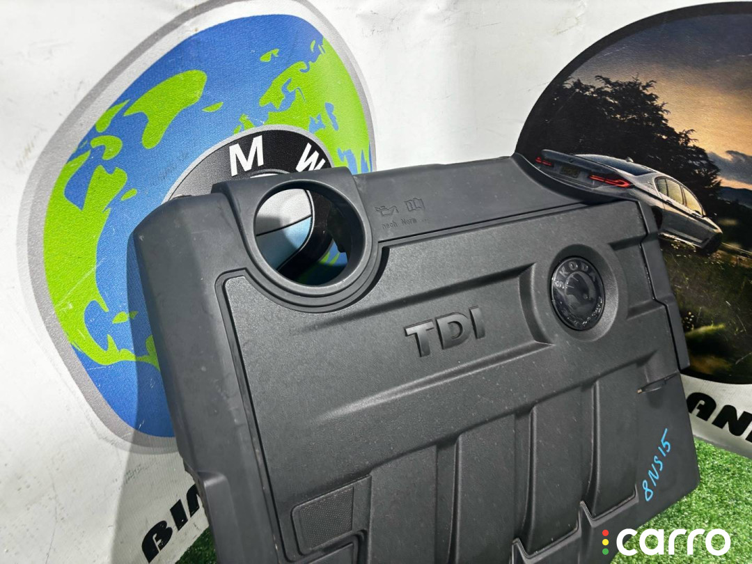 03L103925 Декоративная крышка двигателя Skoda Octavia 2 (A5) 2012г. - фото №3