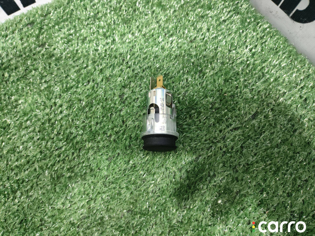 61346973037, 6973037 Прикуриватель BMW i3 I01 2017г. - фото №3