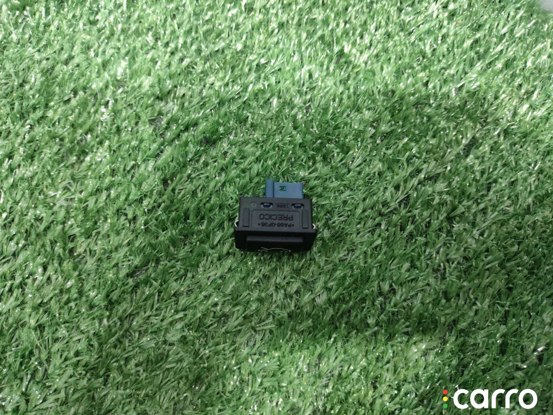 61319312899, 9312899 кнопка (выключатель) BMW i3 I01 2017г. - фото №5